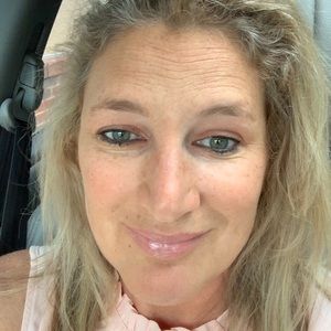 Meet your Posher, Vicki